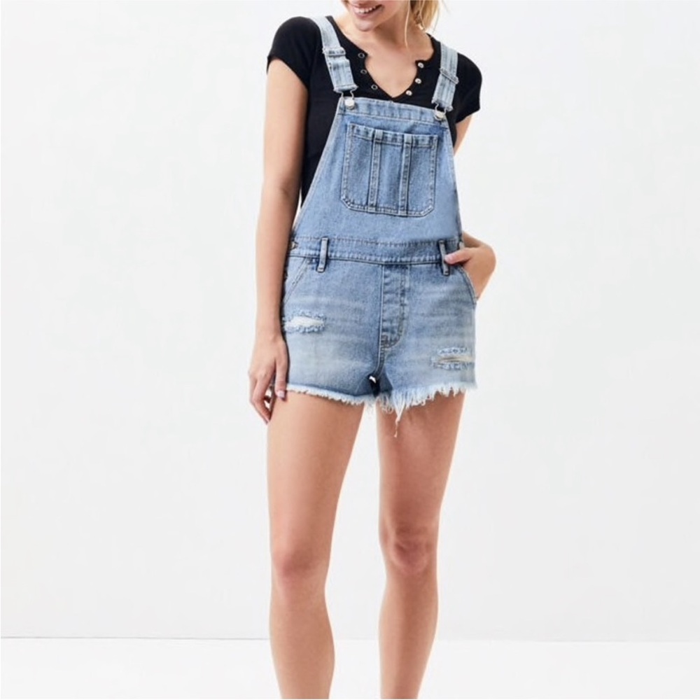 Light Blue Jean Shorts with Distressed Hem and Adjustable Straps